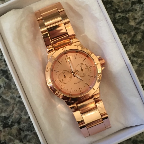 Rose Gold Watch - Picture 4 of 4